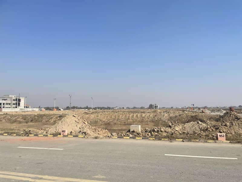 1 Kanal On-Ground Plot for Sale Block E, LDA City Lahore (75ft Road) 2