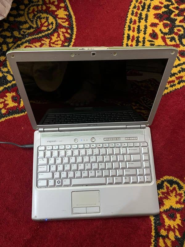 Dell Inspiration 1420 Laptop 2