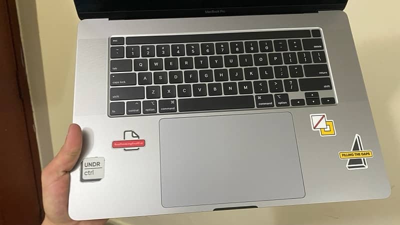 Macbook Pro 16" 2019, 32gb RAM, 4GB GPU, 16inch 10/10 Mint Condition 2