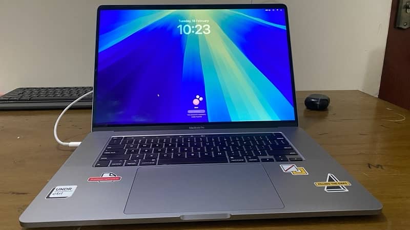 Macbook Pro 16" 2019, 32gb RAM, 4GB GPU, 16inch 10/10 Mint Condition 5