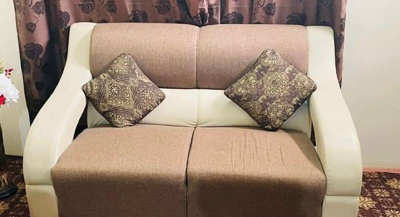 7 seaters sofa with new table 2