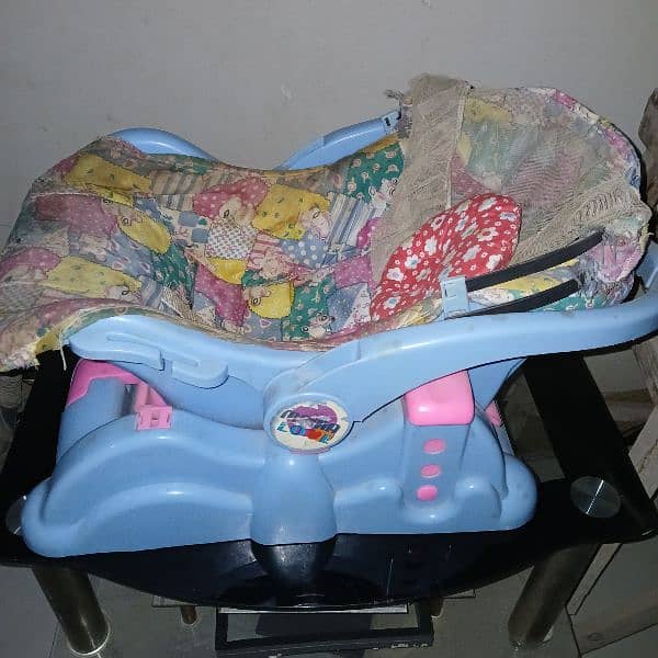 Branded "Mama Love Carry Cot" 0