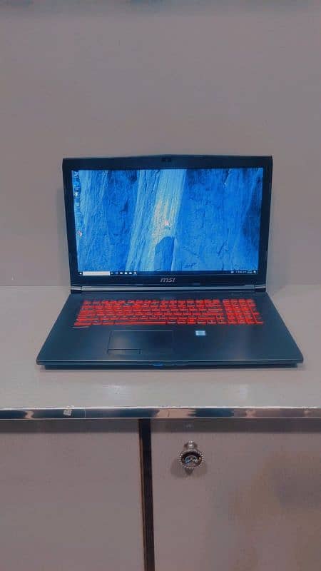 MSI Laptop i7 7th ,32gb ,512gb ,2gb nvida card 0