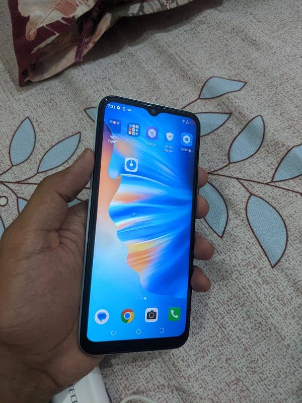 Tecno spark 6 64GB with box PTA Official approve 1