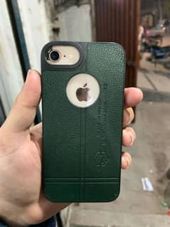 IPHONE 8 NON PTA JUST BACK CRACK