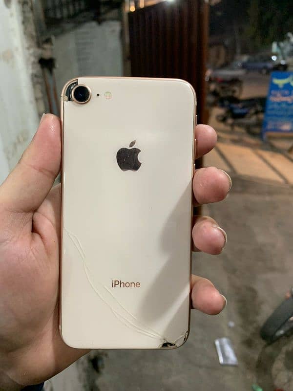 IPHONE 8 NON PTA JUST BACK CRACK 1