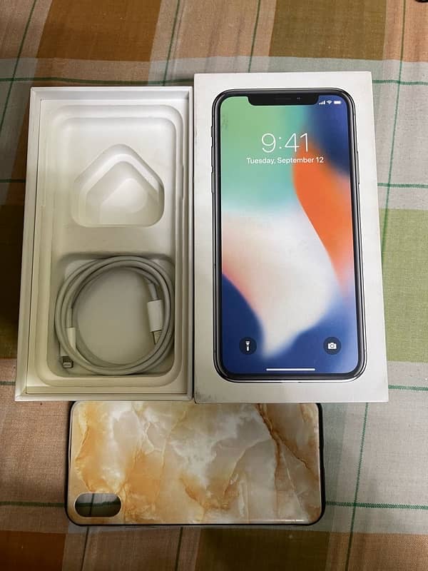 iphone X 64 GB PTA Approved 5