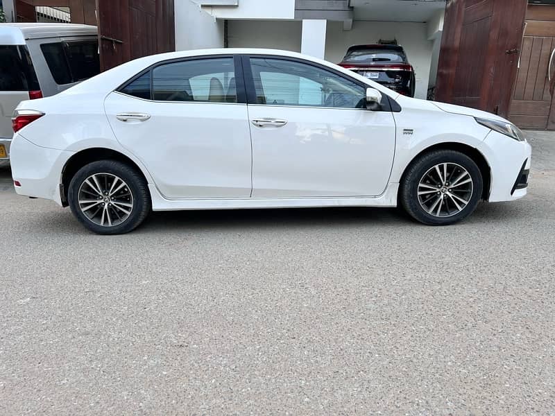 Toyota Altis Grande 2017 5