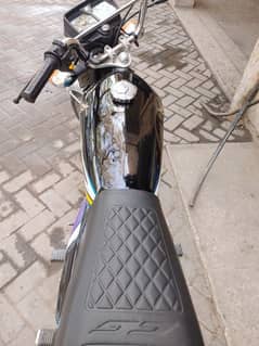 Honda 125 2020 black