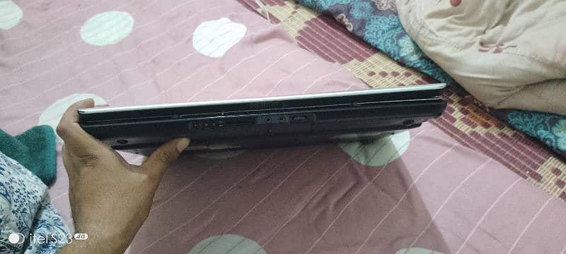 Toshiba ka loptop ha achi candition me ha 2