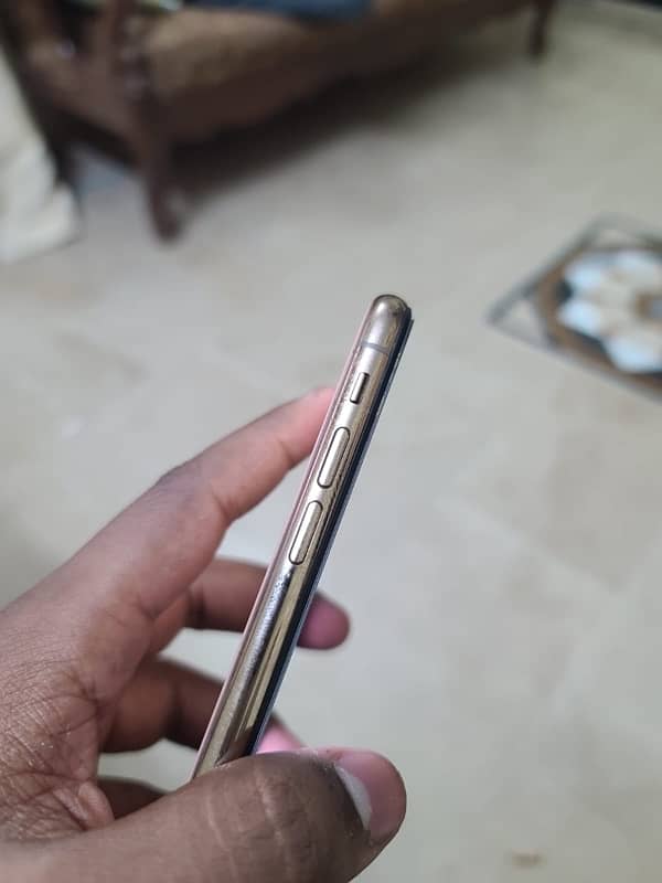 iPhone XSmax Golden clour non pta Jv 4