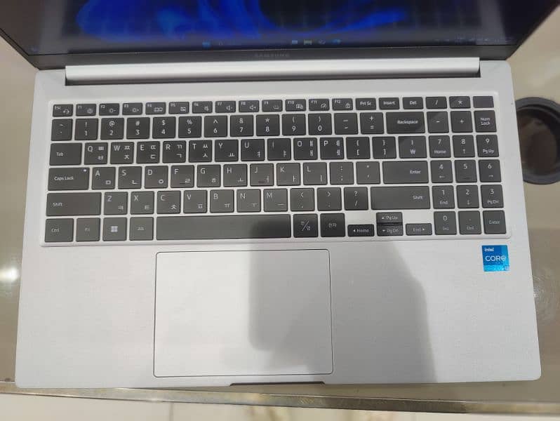 Samsung pro book 4 i3 13th generation 4