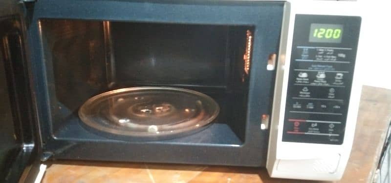 Samsung  microwave  oven 2