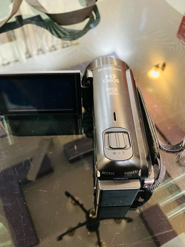 Canon handycam hfr806 touch 3