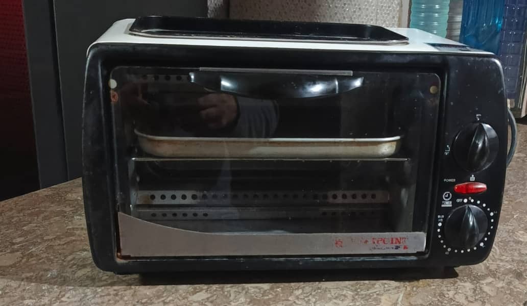 Westpoint WF-1000D - Toaster Oven - White & Black - 800 Watts 2