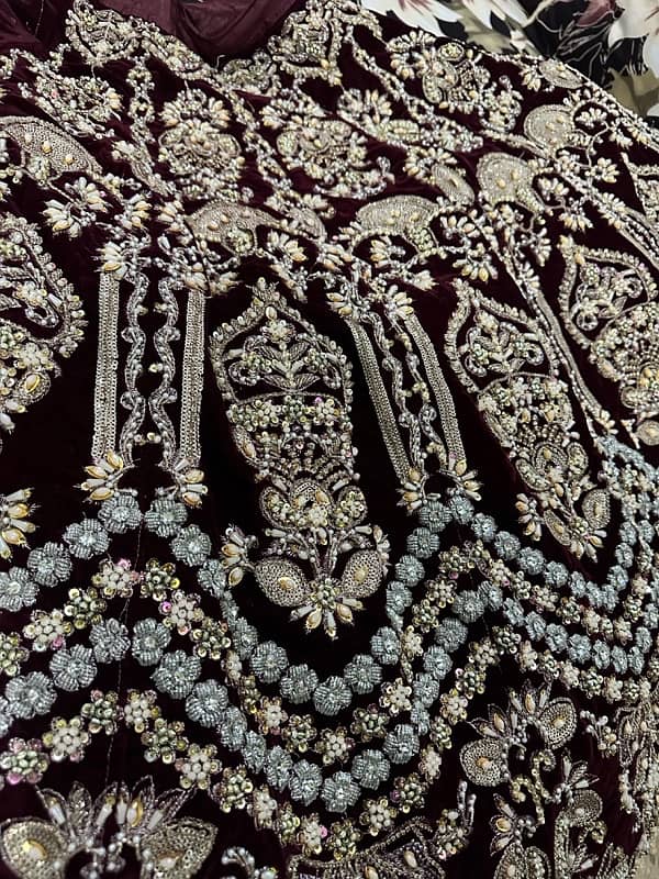 Maroon velvet bridal dress and Kashees jewellery 5