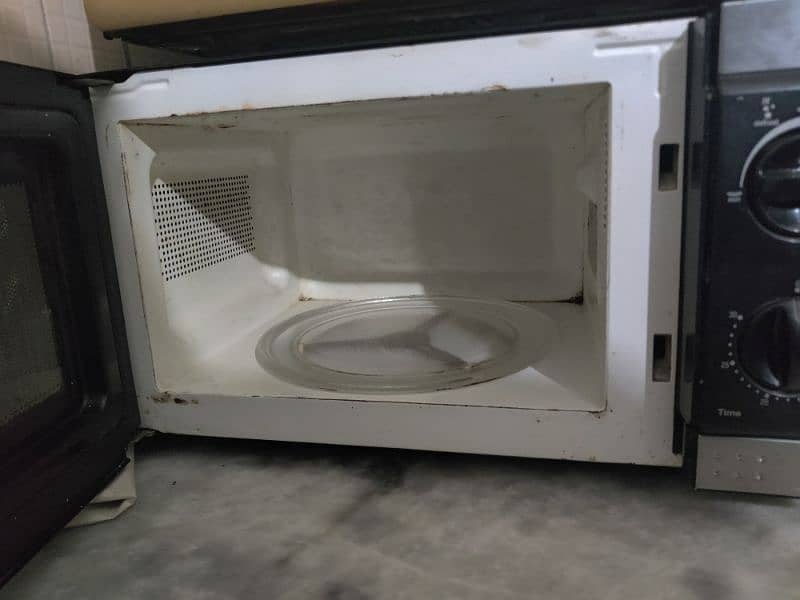 microwave oven 1