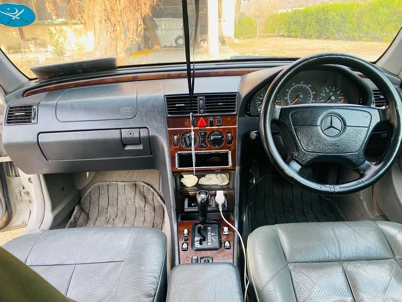 Mercedes C Class 1997 6