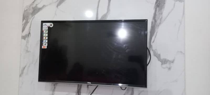 TCL led 32inch  10/10 condition 1