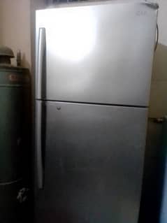 lg refrigerator good working condition