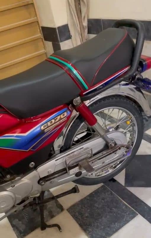 Honda cd 70 10%10 condition  lush condition  no work genium condition 3