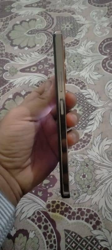 Infinix Note 30 4