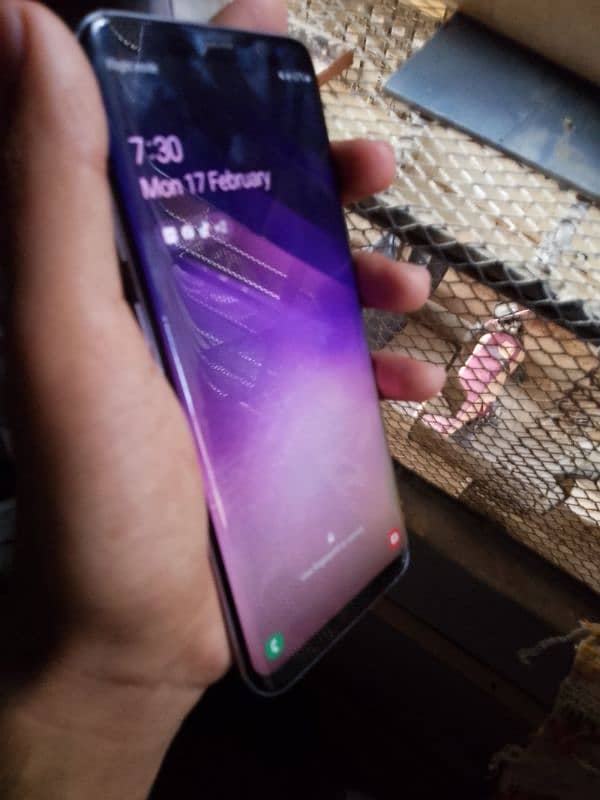 Samsung S8 plus (official approved) argent sale no exchange 1