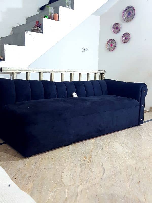 3-4 seater dewan styled Black Sofa 0