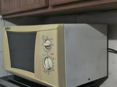 microwave oven