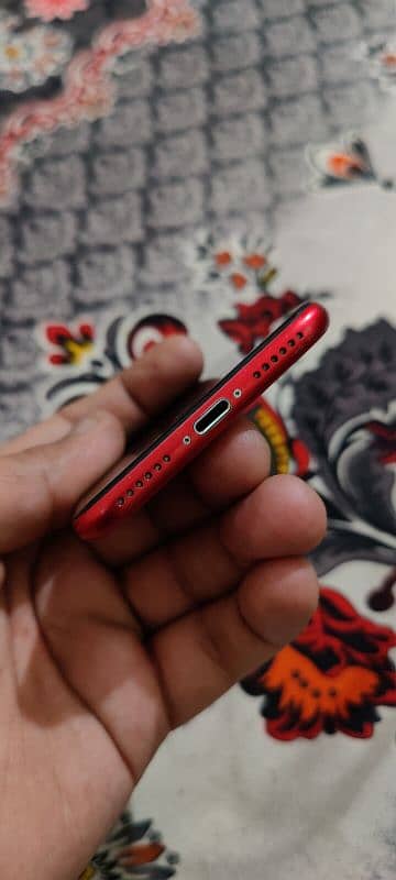 Apple iphone SE 2020 64 JV ReD 3