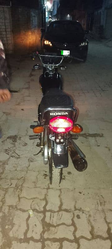 sale me motorcycle 125 9