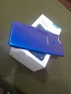 Oppo a5s mobile for sale all okay hei box with charger hei (ram,3,32)