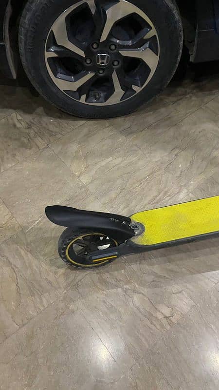 CRONY Electric Scooter Almost New 8