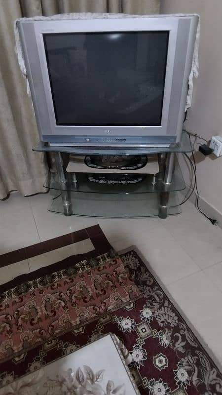 LG TV with trolley in very good condition 0