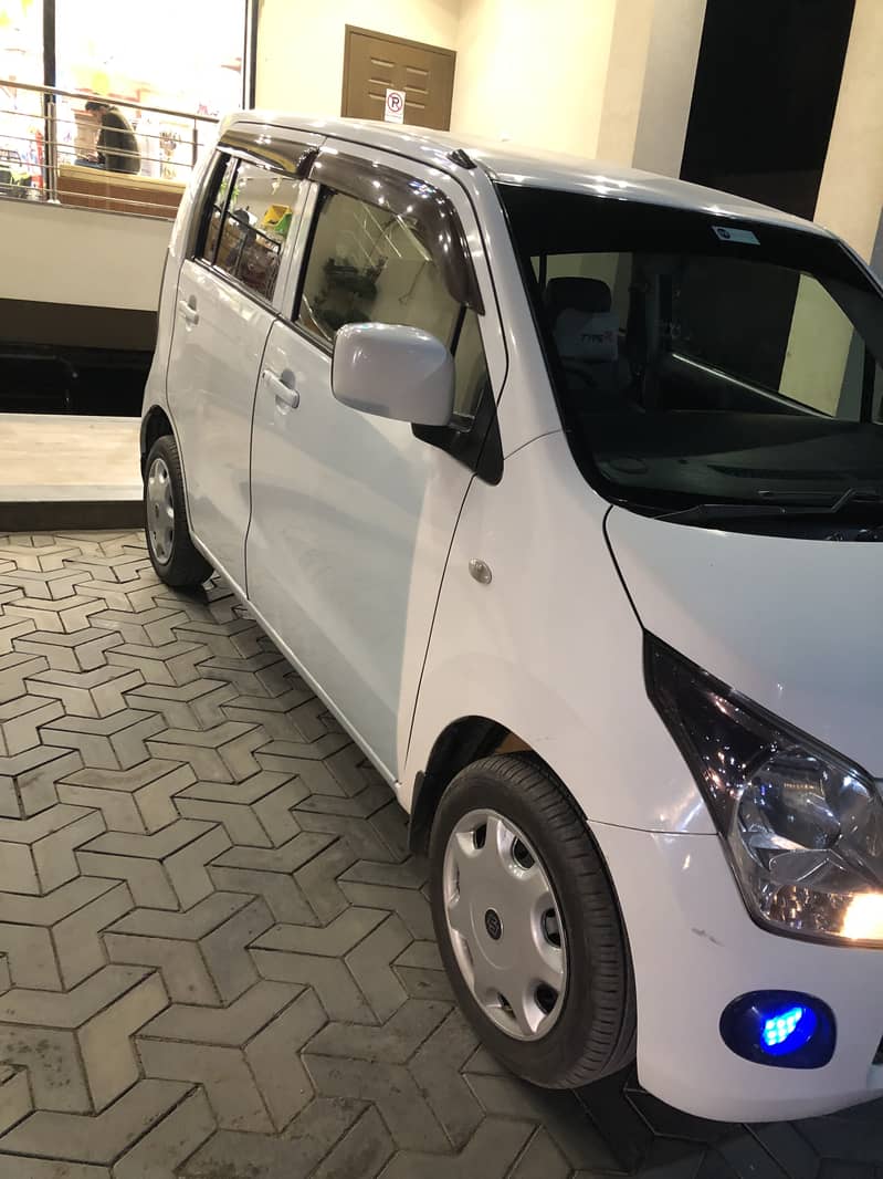 Suzuki Wagon R 2015 9