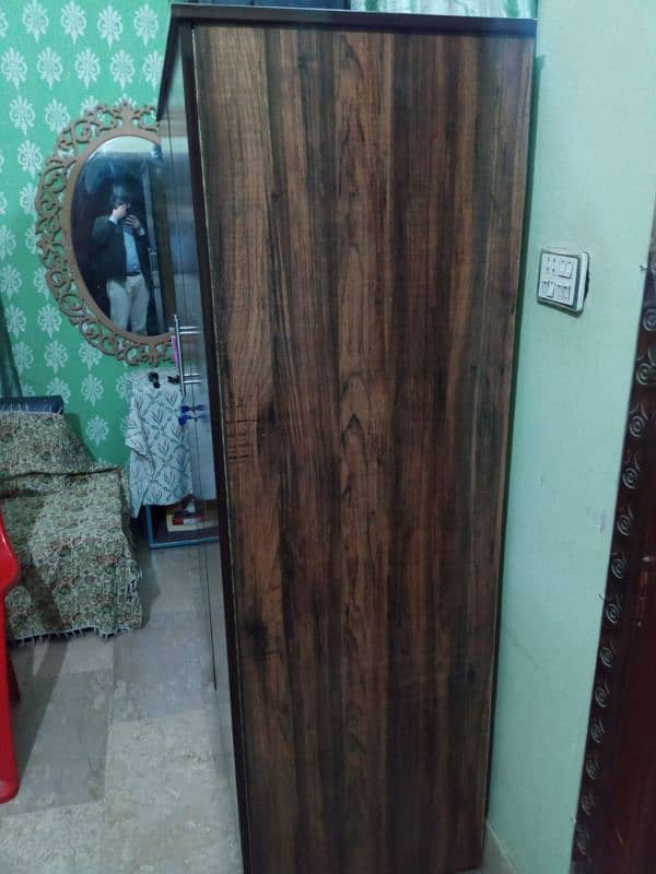 Wardrobe Cupboard ALMAARI.  6.5x4 feet 2