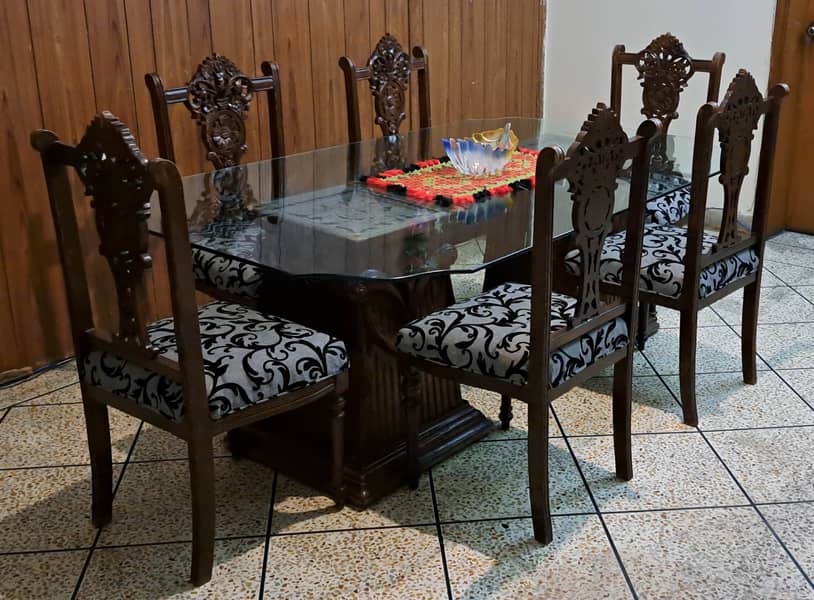 Used 6-Seater Chinioti Dining Table for Sale – Elegant & Durable 0