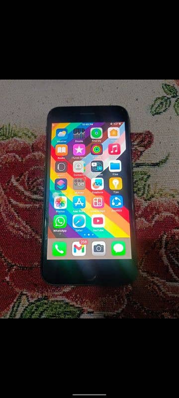 I phone 8 forsale urgent 1