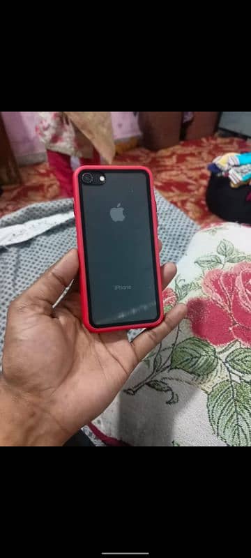 I phone 8 forsale urgent 6