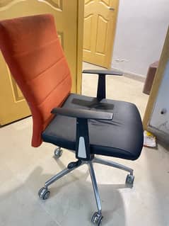 orignal interwood chairs available in excellent condition