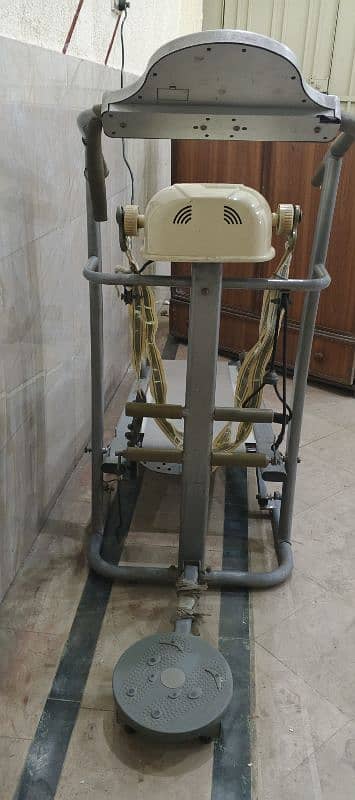 Manual Running Machine with Massager & Twister 4