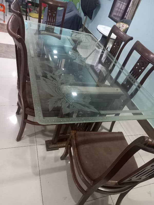 Dining Table with 6 chairs for sale 0