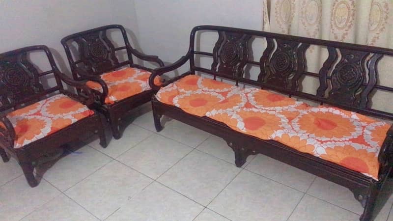 5 seater vintage Wooden Sofa set 0