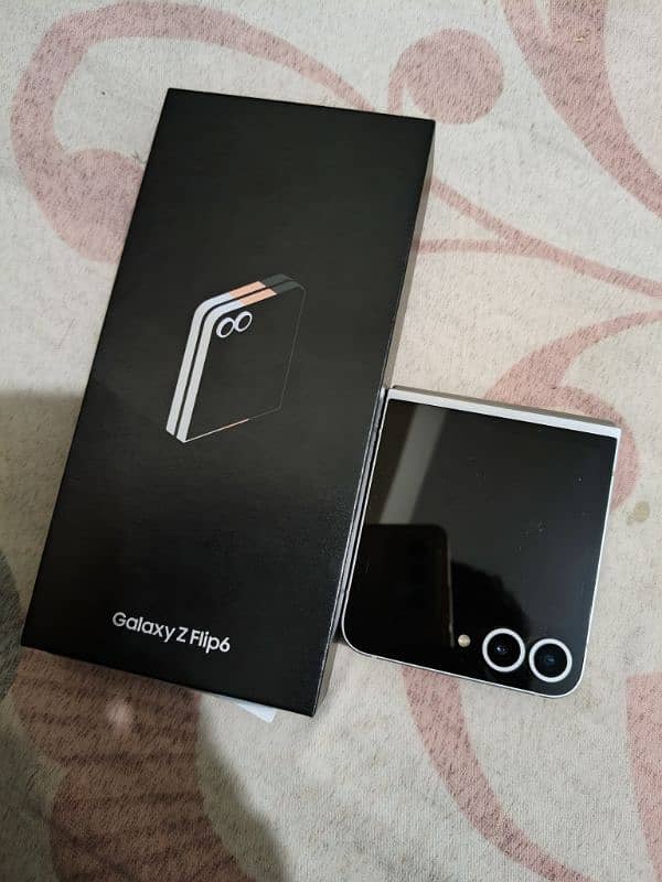 Samsung Galaxy Z flip 6 Complete box 1