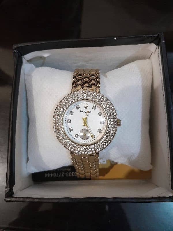 women's watch. . . 0