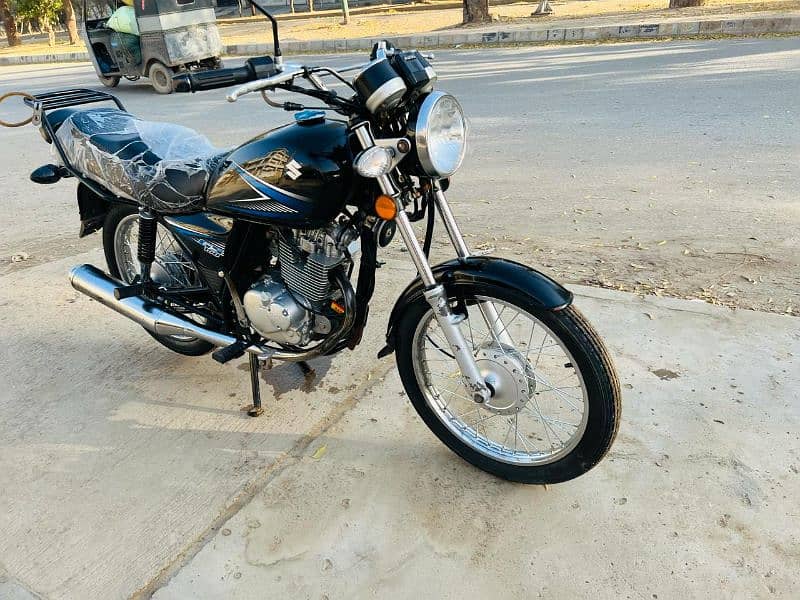 Suzuki GS150 for urgent sale 3