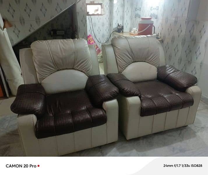 Sofa set for sell. 2