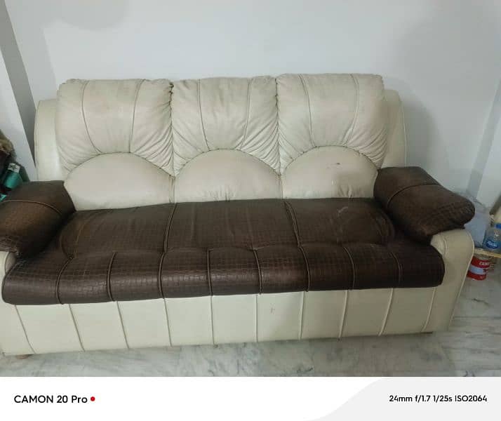 Sofa set for sell. 4