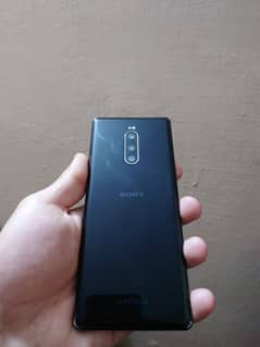 sony experia 1 6GB/ 64 GB. Exchange possible ha.