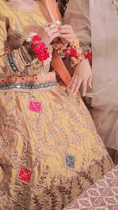 mehndi mayon lehnga